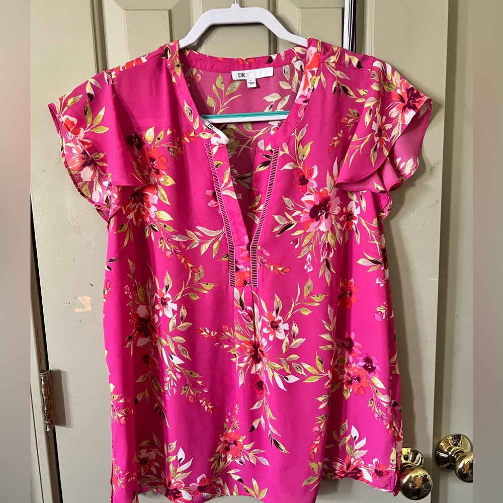 Daniel Rainn DR2 NEW Boho Chic Flutter Sleeve Floral Blouse Hot Pink